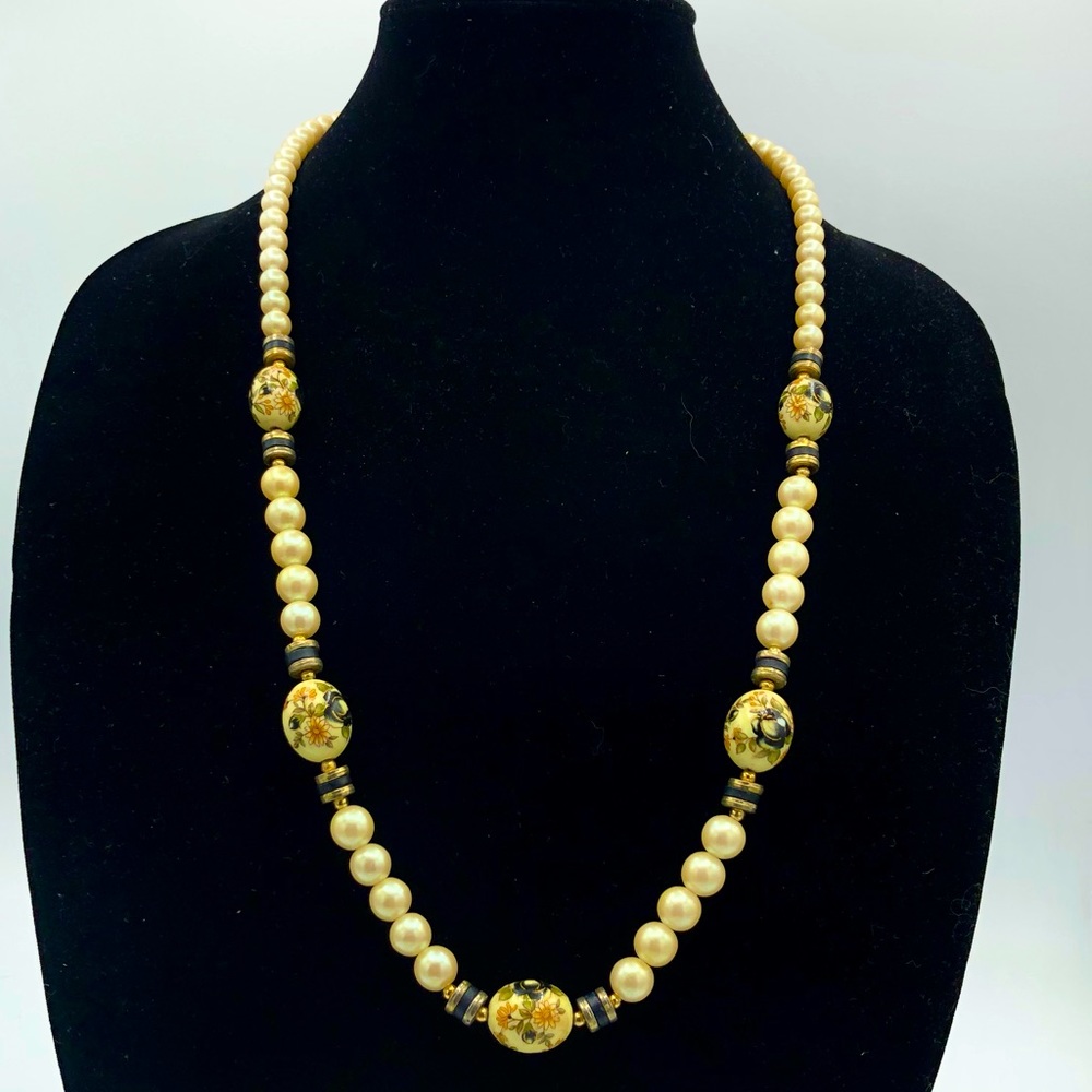 Victorian floral vintage beaded necklace